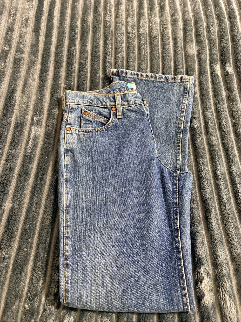 Women’s Wrangler Classic Straight Blue Denim Jeans Size 5/6 x 32